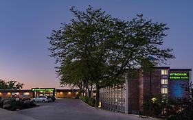 Wyndham Garden Kenosha Harborside